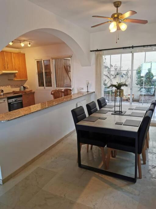 3 Bedroom Home With Amazing Views & Outdoor Spaces Манільва Екстер'єр фото