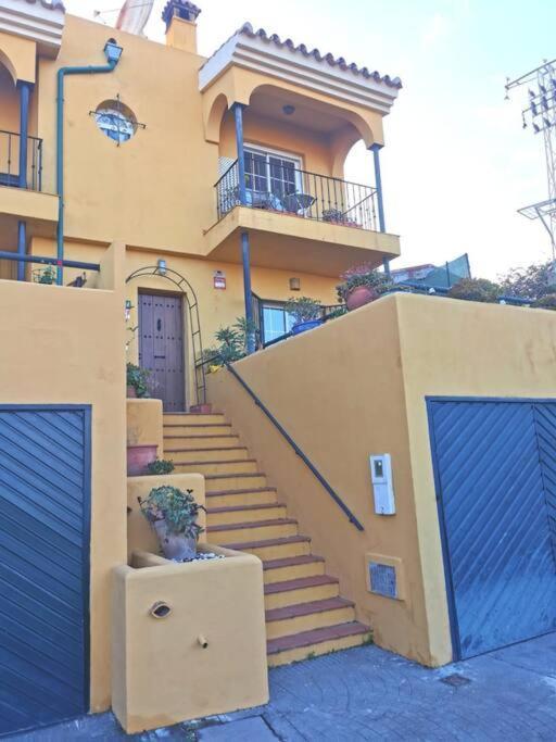 3 Bedroom Home With Amazing Views & Outdoor Spaces Манільва Екстер'єр фото