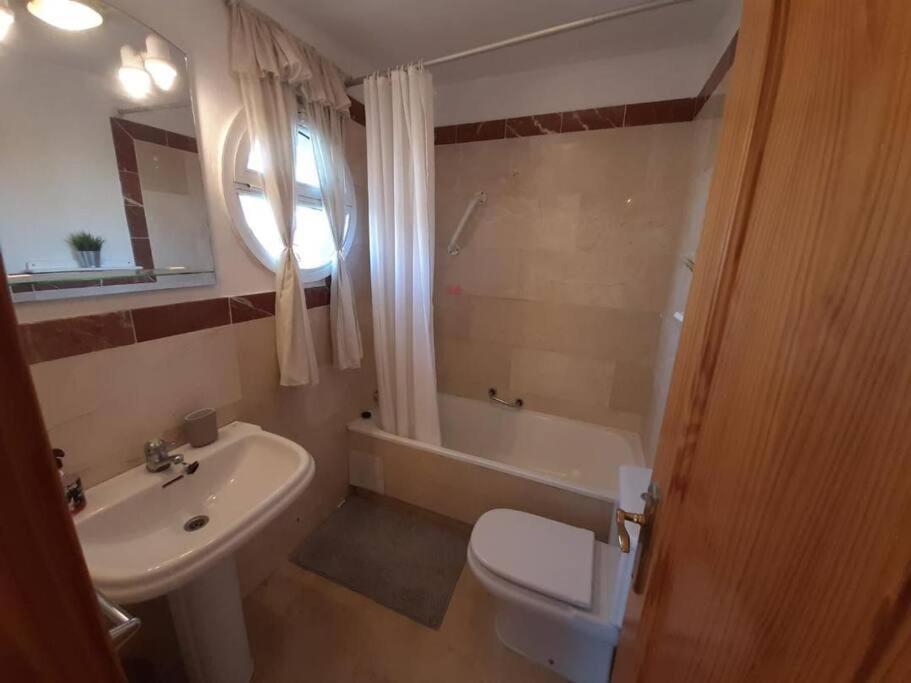 3 Bedroom Home With Amazing Views & Outdoor Spaces Манільва Екстер'єр фото