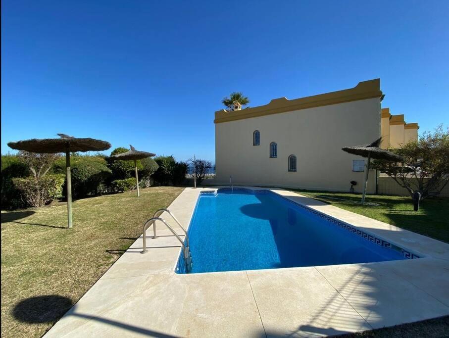 3 Bedroom Home With Amazing Views & Outdoor Spaces Манільва Екстер'єр фото