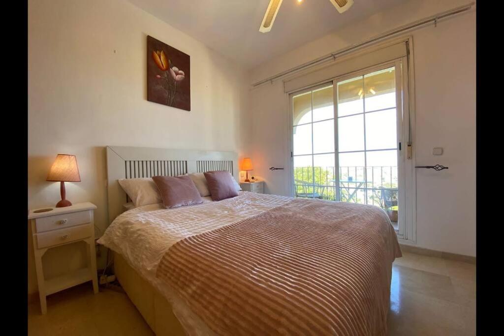 3 Bedroom Home With Amazing Views & Outdoor Spaces Манільва Екстер'єр фото