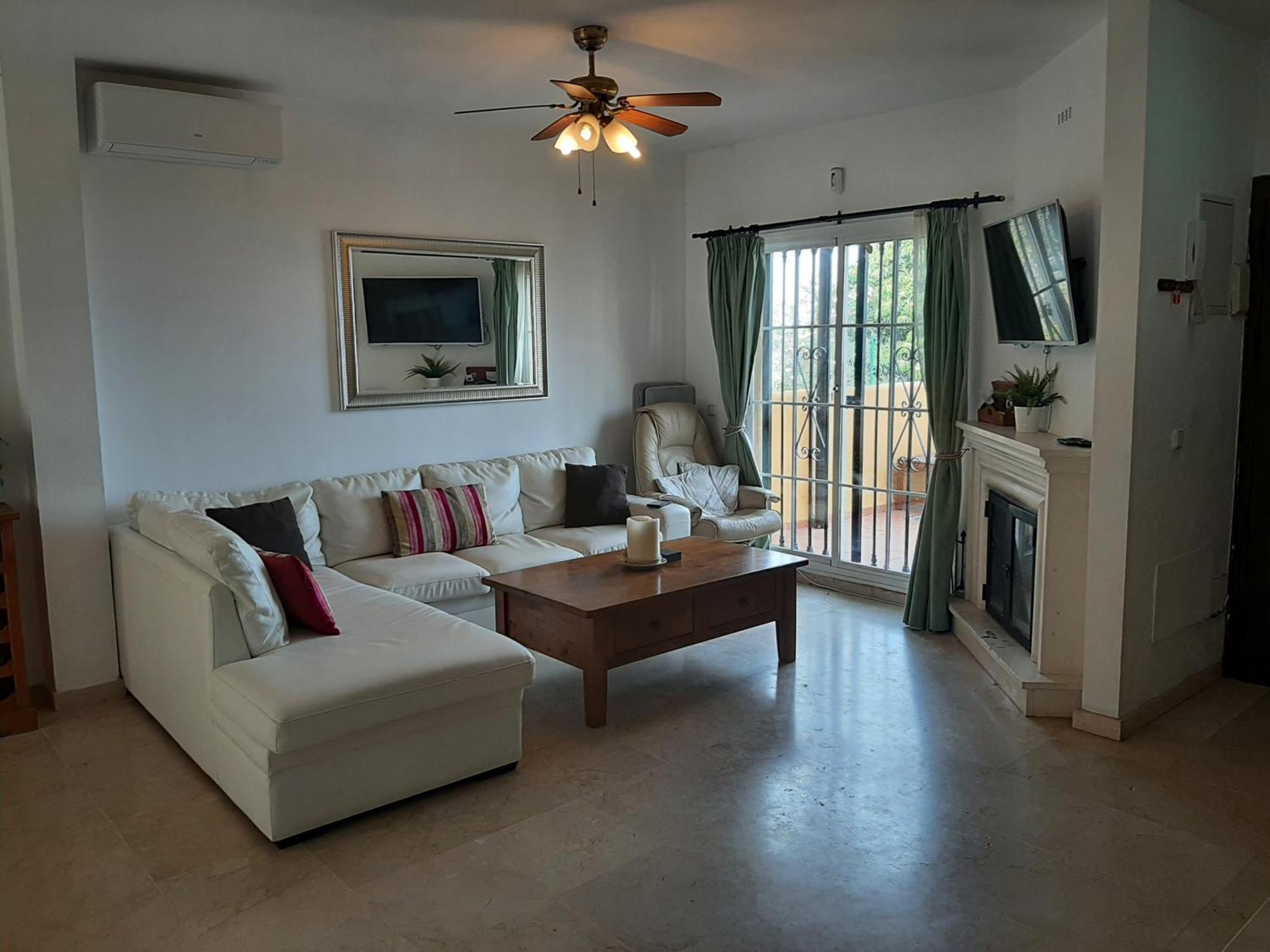 3 Bedroom Home With Amazing Views & Outdoor Spaces Манільва Екстер'єр фото