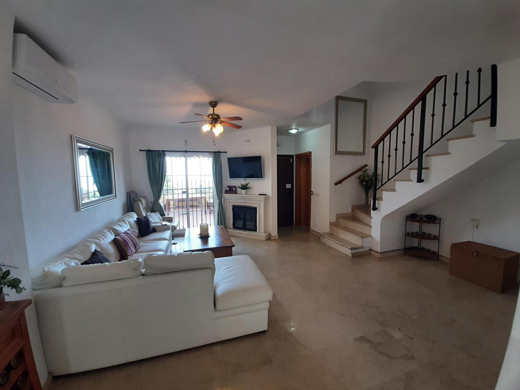 3 Bedroom Home With Amazing Views & Outdoor Spaces Манільва Екстер'єр фото